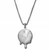 Otsu Fahrenheit | Collier à pendentif en métal argenté La terre 1 Otsu Fahrenheit | Collier à pendentif en métal argenté La terre -Colliers Soldes 10 1183c03718f4ba378bb9ce35248a76ece
