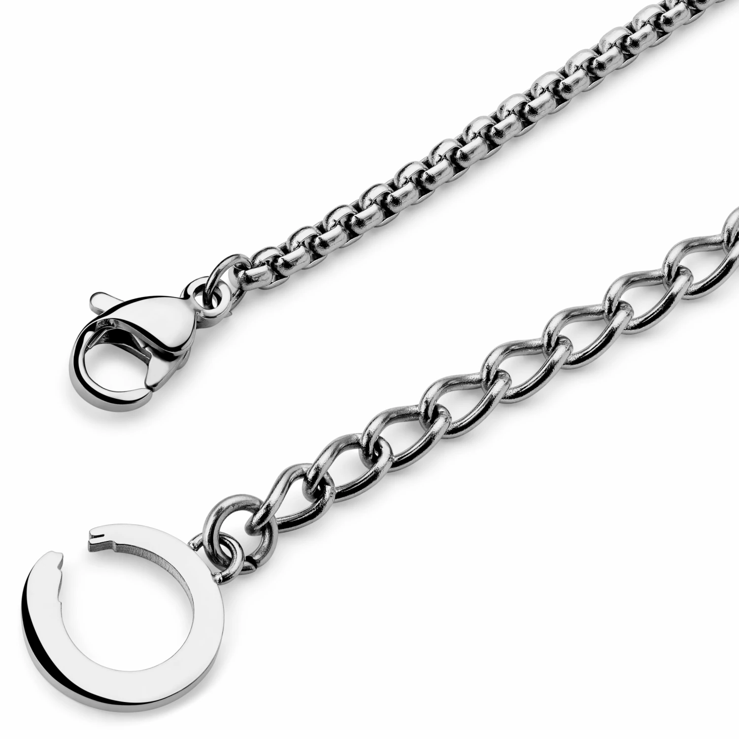 Otsu Egan | Collier Les menottes en métal argenté 8 Otsu Egan | Collier Les menottes en métal argenté – Image 6