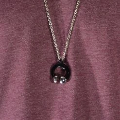 Fort Tempus Pendentif écouteurs- casques -Colliers Soldes 29 headphone stainless steel necklace cropped2