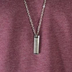 Fort Tempus Pendentif lettres et crucifix -Colliers Soldes 33 cross lettering steel necklace cropped2