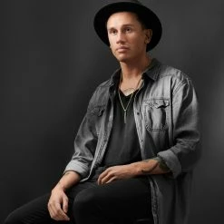 Arkai Collier à pendentif en jade africain Orisun Abel 10 Arkai Collier à pendentif en jade africain Orisun Abel -Colliers Soldes 8 1 24645