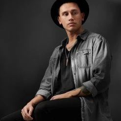 Arkai Collier à pendentif en pierre jaspe rouge Orisun Abel 10 Arkai Collier à pendentif en pierre jaspe rouge Orisun Abel -Colliers Soldes 9 1 24644