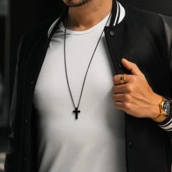 Lucleon Collier à croix noire Le Fils -Colliers Soldes dsc4881 sq 1