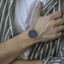 Lucleon Collier noir et argent Lee Makt -Colliers Soldes igc brunoodiaz test collab 3 20859 sq