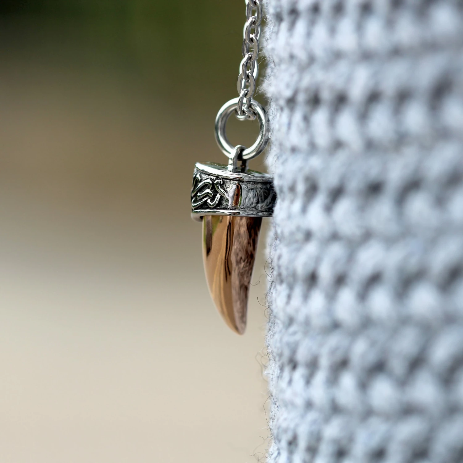 Fort Tempus Collier avec griffe dorée 6 Fort Tempus Collier avec griffe dorée – Image 4