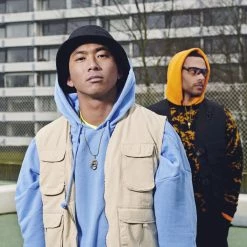 Otsu Egan | Collier Les menottes en métal doré -Colliers Soldes jwm otes drop 25142 25138 michael doroc nathan grant 1x1 1 25142 1