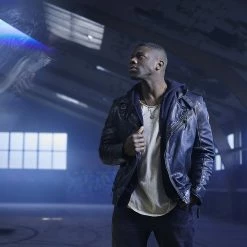 Lucleon Sanctus | Collier en acier argenté vintage à l'effigie d'Elizabeth II -Colliers Soldes rel coin 1x1 25156 1