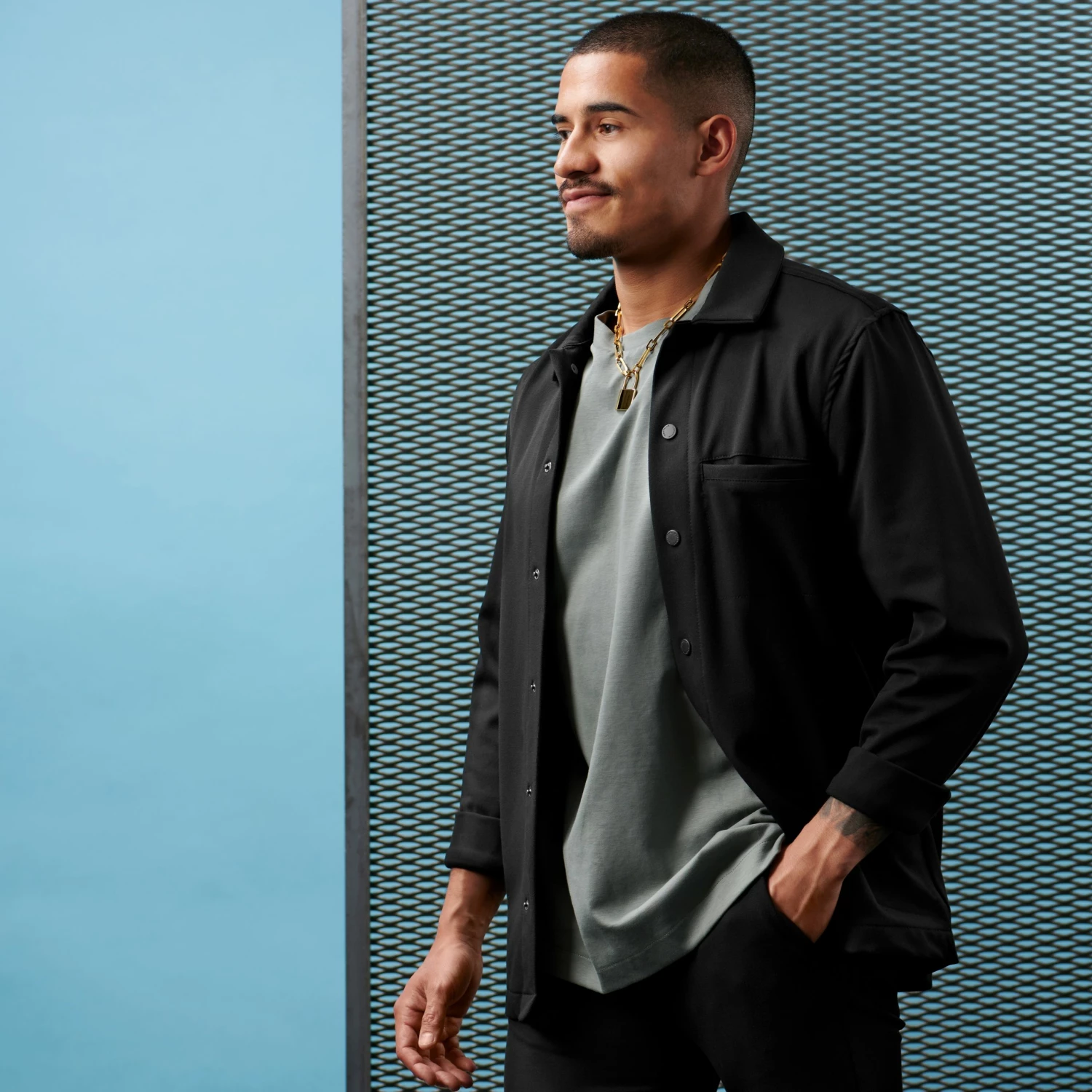 Lucleon Collier Carter Amager à chaîne dorée et pendentif cadenas 8 Lucleon Collier Carter Amager à chaîne dorée et pendentif cadenas – Image 6