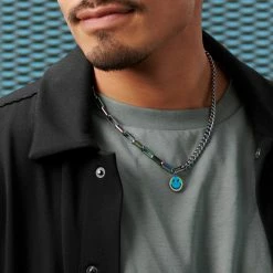 Lucleon Collier Caleb Amager à double maille irisée et pendentif Smiley -Colliers Soldes rst acpa collectionpage rainbow 23062 bjarkejohansen 3