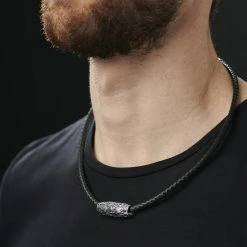 Fort Tempus Collier en cuir noir et rune cylindrique -Colliers Soldes rst megashoot n 30 14392