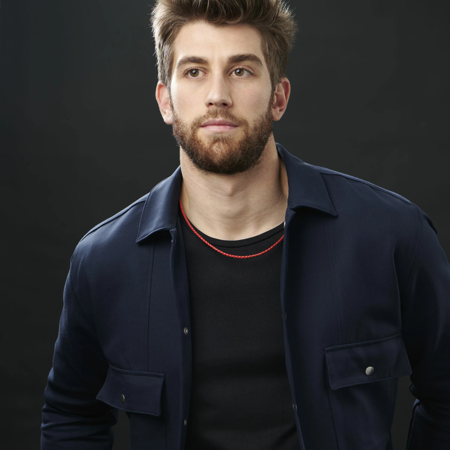 Collin Rowe Collier en cuir rouge tressé 3 mm 5 Collin Rowe Collier en cuir rouge tressé 3 mm – Image 4