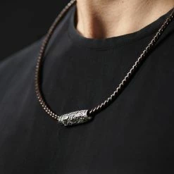 Fort Tempus Collier en cuir marron et rune ovale 10 Fort Tempus Collier en cuir marron et rune ovale -Colliers Soldes rst megashoot neck 14363 2