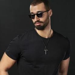 Fort Tempus Collier à pendentif Ankh noir 11 Fort Tempus Collier à pendentif Ankh noir -Colliers Soldes rst megashoot neck2 1 17555 1