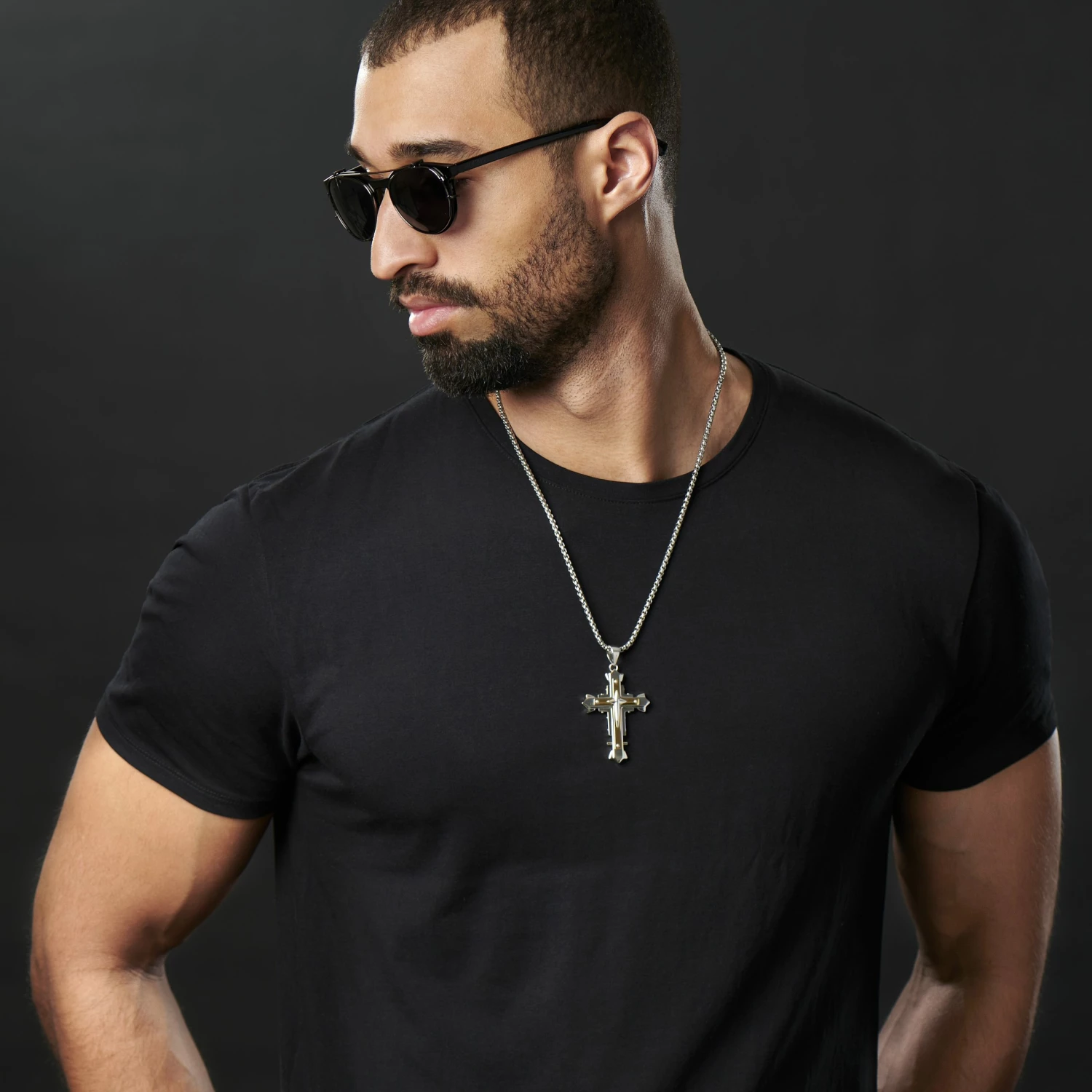 Fort Tempus Collier à croix chrétienne rivetée 6 Fort Tempus Collier à croix chrétienne rivetée – Image 4