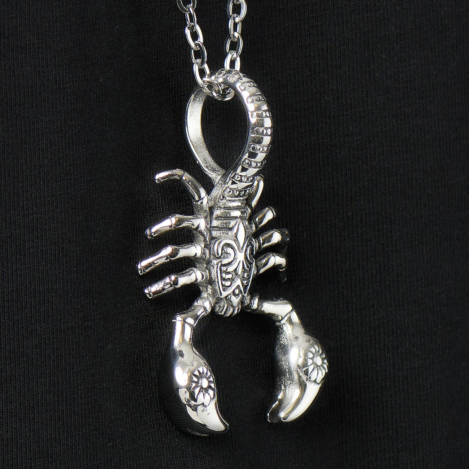 Fort Tempus Pendentif scorpion 7 Fort Tempus Pendentif scorpion – Image 5