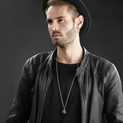 Moody Mason Collier Jax en acier argenté avec serre de dragon et pierre de jaspe rouge 13 Moody Mason Collier Jax en acier argenté avec serre de dragon et pierre de jaspe rouge -Colliers Soldes rst nmm neck silver 21465 1