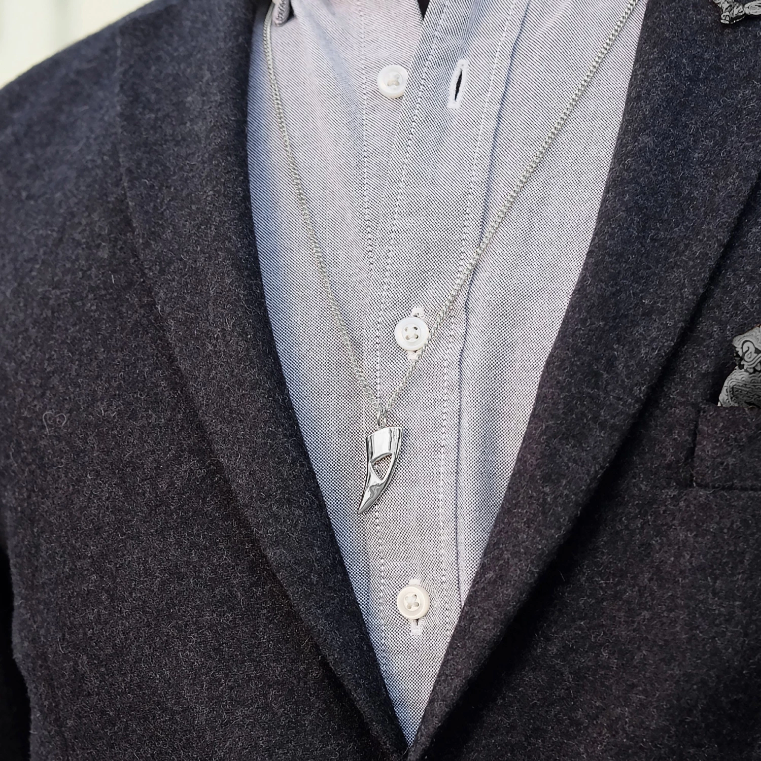 Lucleon Collier "La coupure" en acier poli argenté 7 Lucleon Collier "La coupure" en acier poli argenté – Image 5