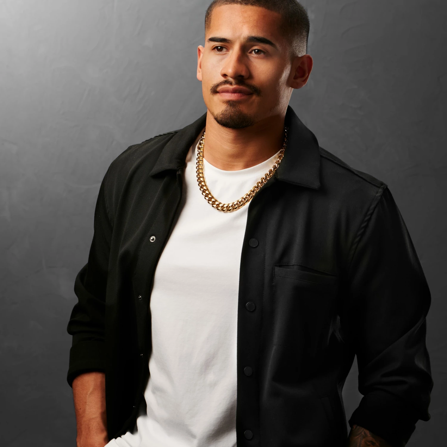 Lucleon Collier à maillons en acier doré 12 mm 6 Lucleon Collier à maillons en acier doré 12 mm – Image 4