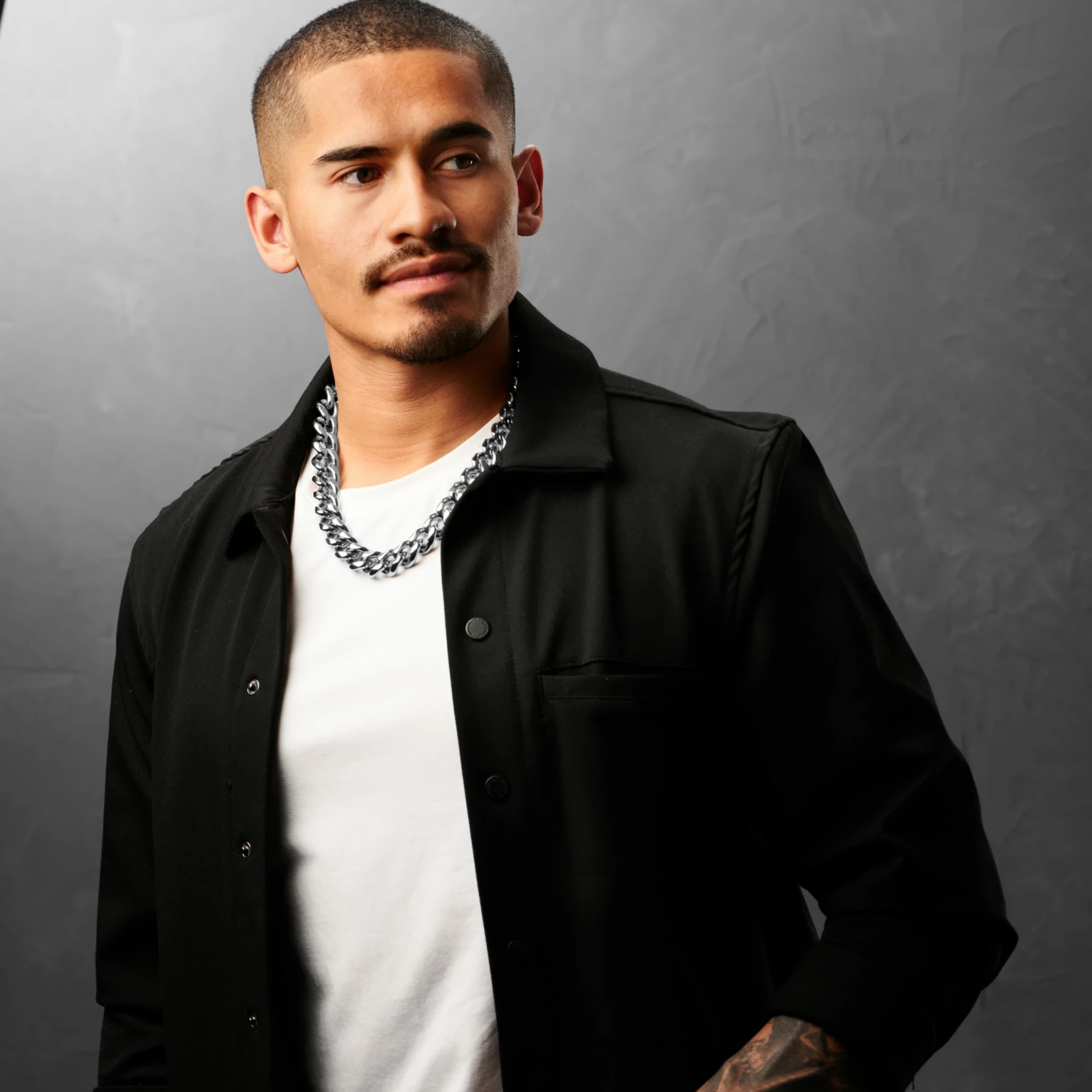 Lucleon Collier à maillons en acier argenté 18 mm 6 Lucleon Collier à maillons en acier argenté 18 mm – Image 4